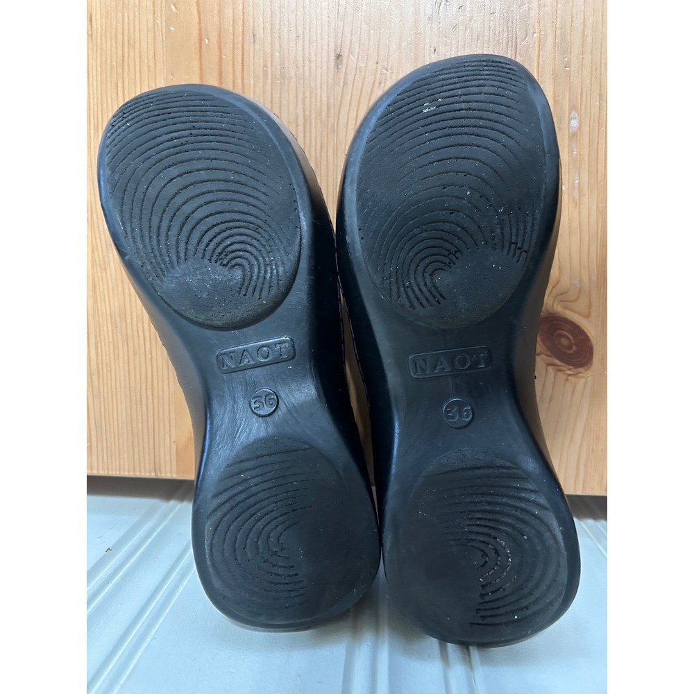 Naot Women Black Leather Slip On Comfort Shoes Size 36 US 5.5/6 Made in Israel - Picture 7 of 7